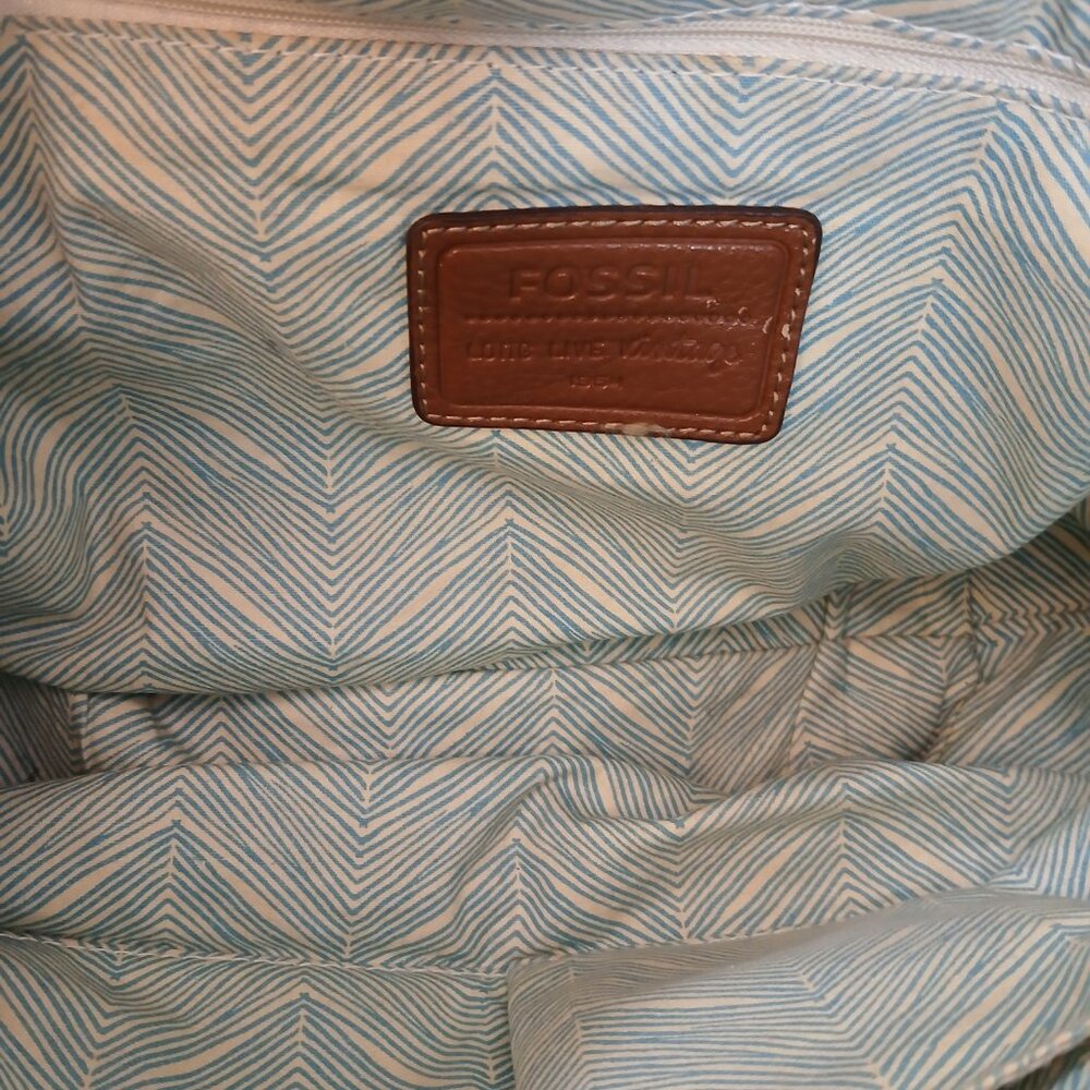Fossil Canvas Picnic Hobo - Picture 3 of 11